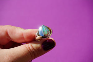 sparkly lavender and green pipe opal signet. size: 6.75