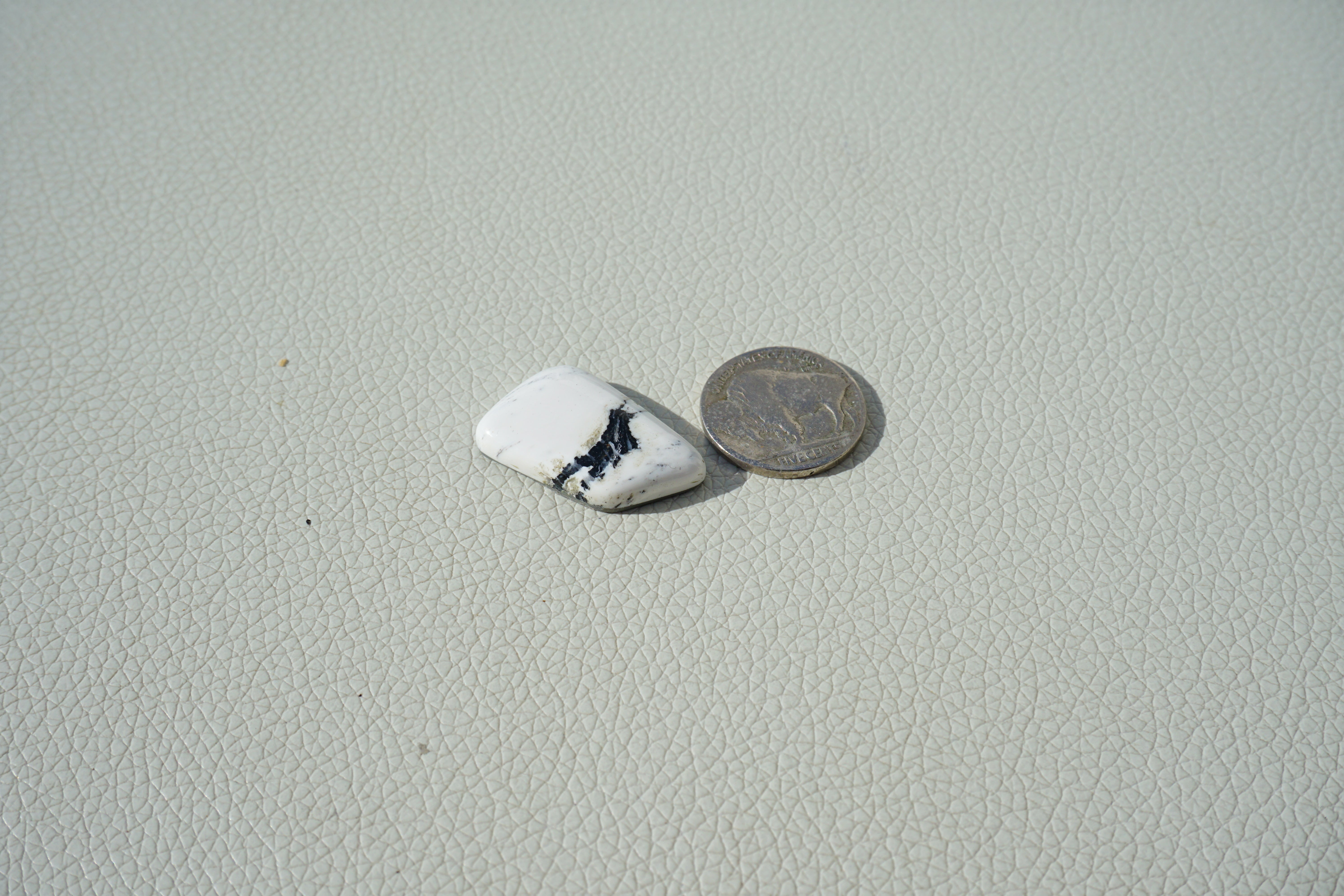 White Buffalo - 25 CT